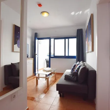 Book Jet - Sun & Pool