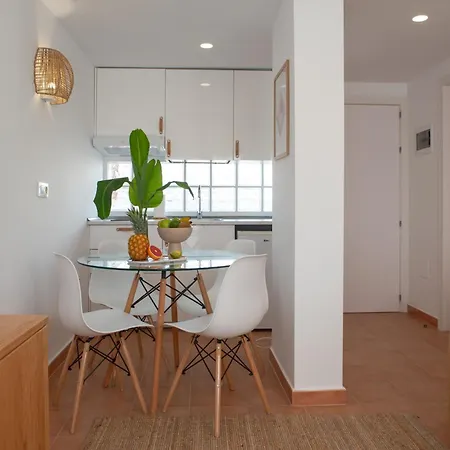 Book Jet - Sun & Pool كوستا كالما