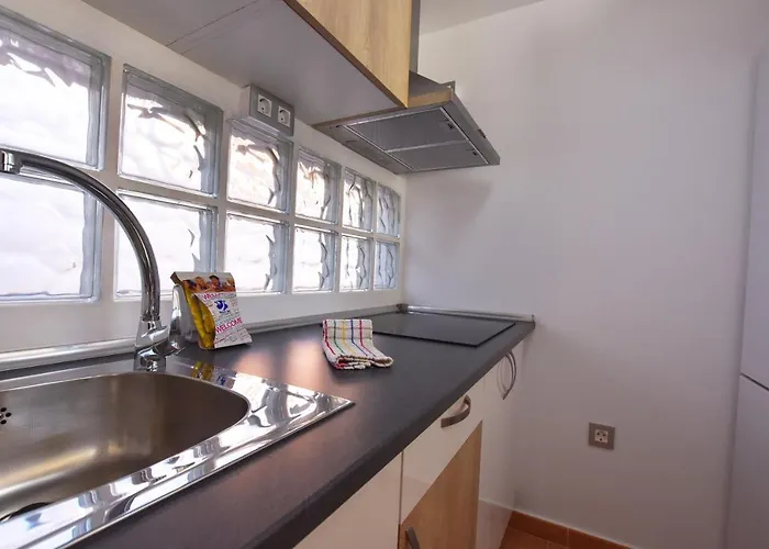 Book Jet - Sun & Pool Lejlighed *