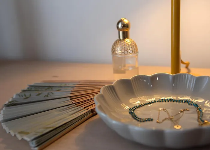 Book Jet - Sun & Pool *