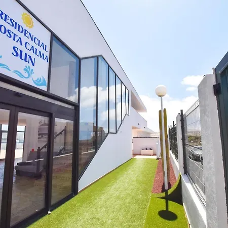 Book Jet - Sun & Pool *