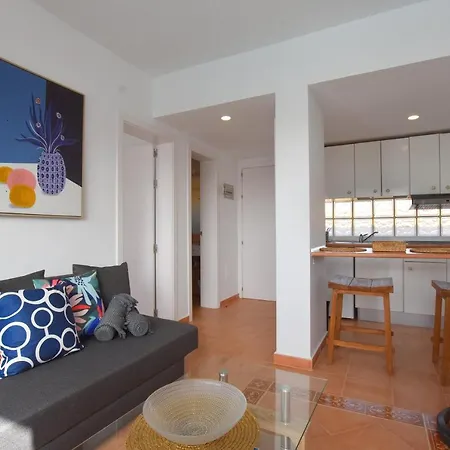 Book Jet - Sun & Pool