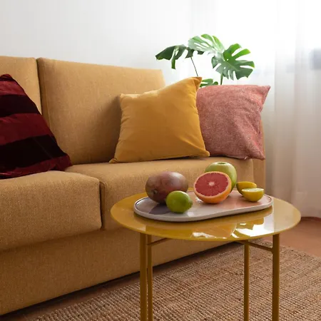 Book Jet - Sun & Pool