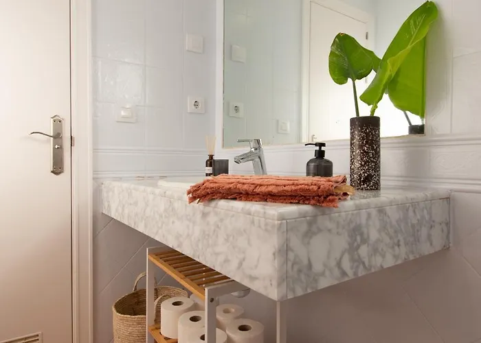 Book Jet - Sun & Pool Daire