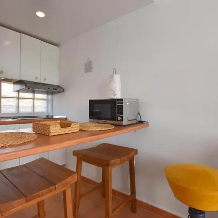 Book Jet - Sun & Pool